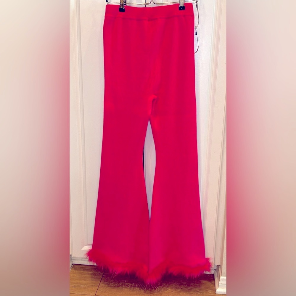 Women’s NEW hot pink stretchy bell bottom  pants with fuzzy bottoms- size L